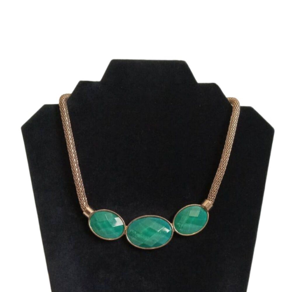 Sparkling Teal Oval Rhinestones Gold Toned Mesh Chain Statement Fashion Necklace